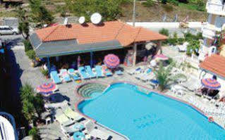 Hotel Planos Beach Aparthotel