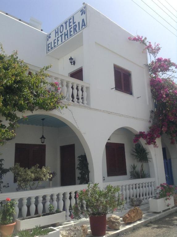 Eleftheria Hotel *