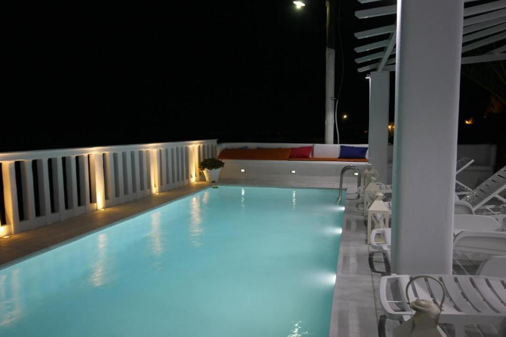 Dibellee Mykonos Studios 3*