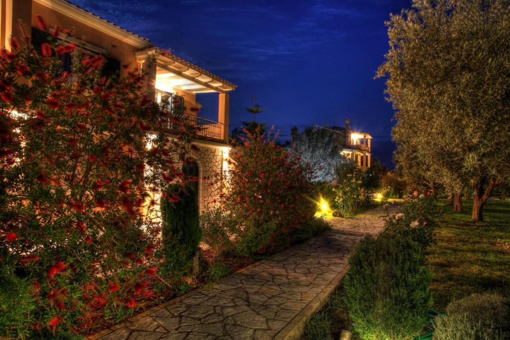 Anthias Garden Apartment Frinion