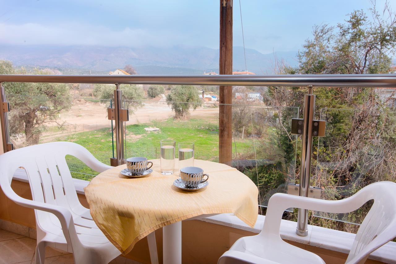 Oasis Hotel *