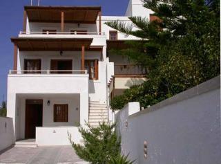 Arokaries * Adamantas (Milos)