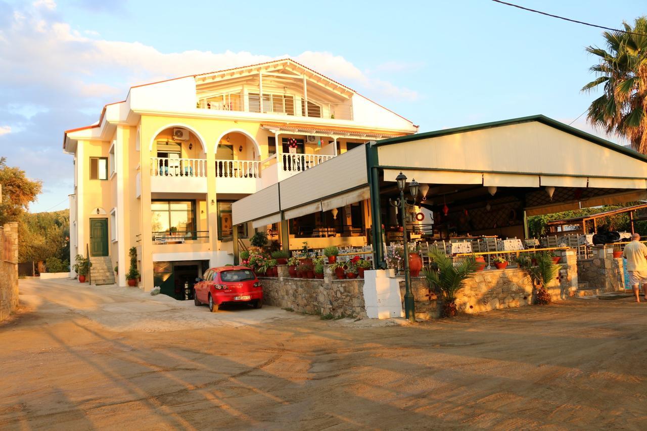 Delfinario Hotel Pteleos