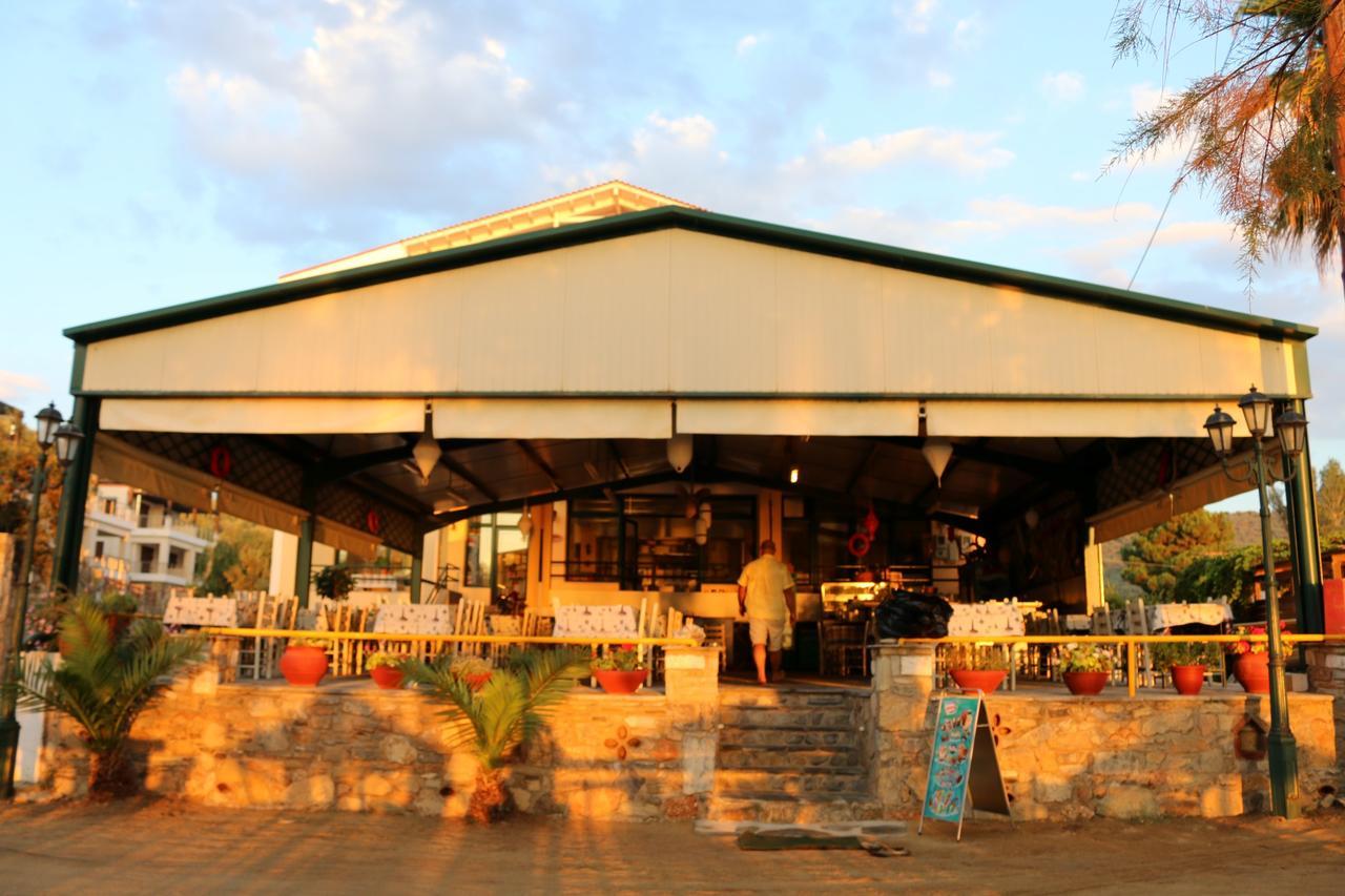 Delfinario Hotel *