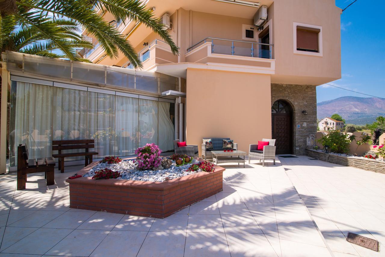 Oasis Hotel