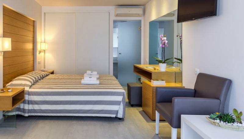 Happy Days Hotel