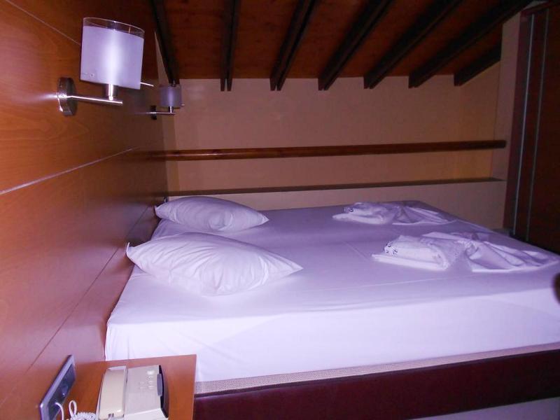 Golden Aparthotel