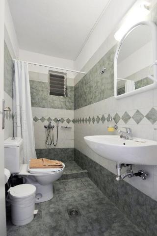 Finikas Apartment *