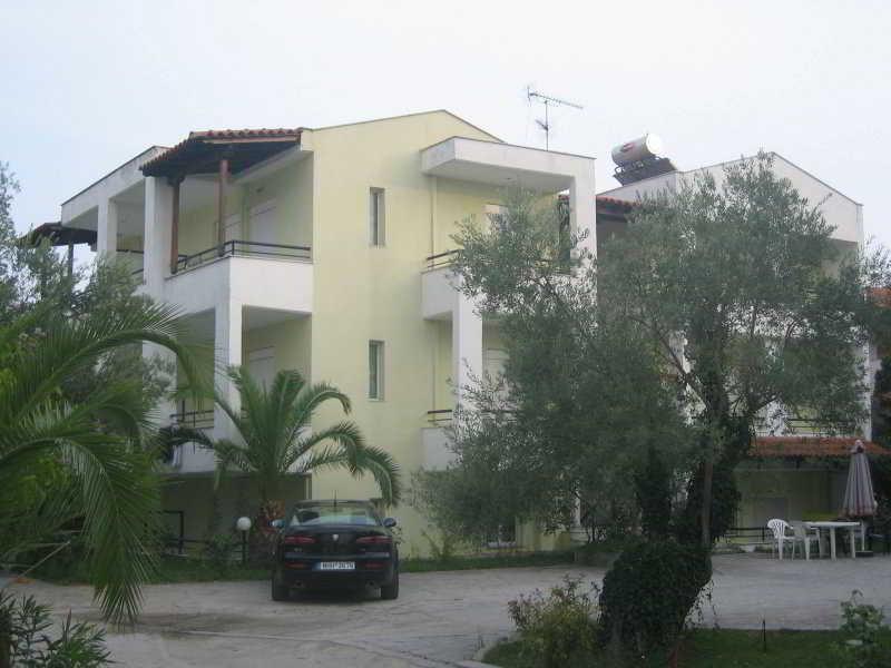 Molos Apartment *