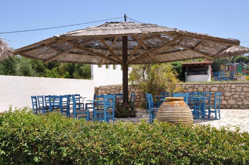 Navarone Hotel Petrochori (Peloponnese)