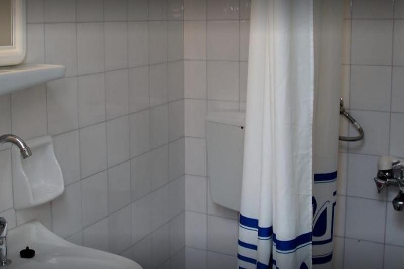 Mareva Apartment *