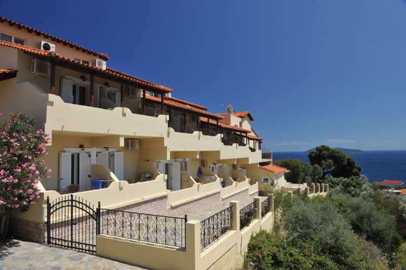 Aparthotel Poseidon 3*
