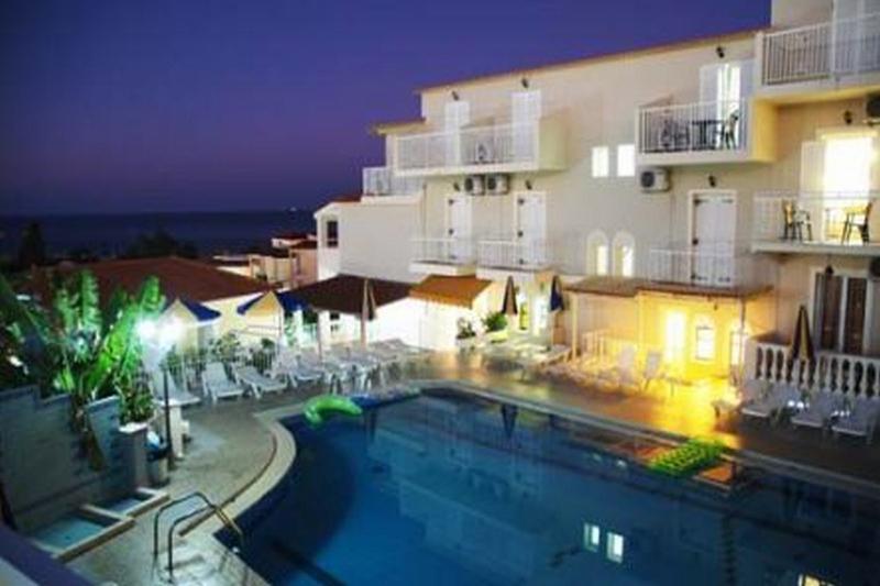 Hotel Commodore 3*