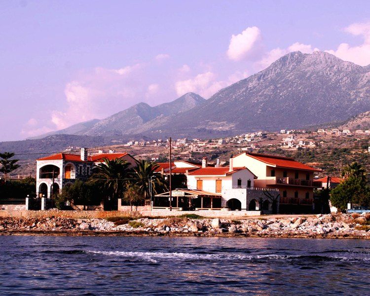 Xenios 2* Agios Nikolaos (Mani)