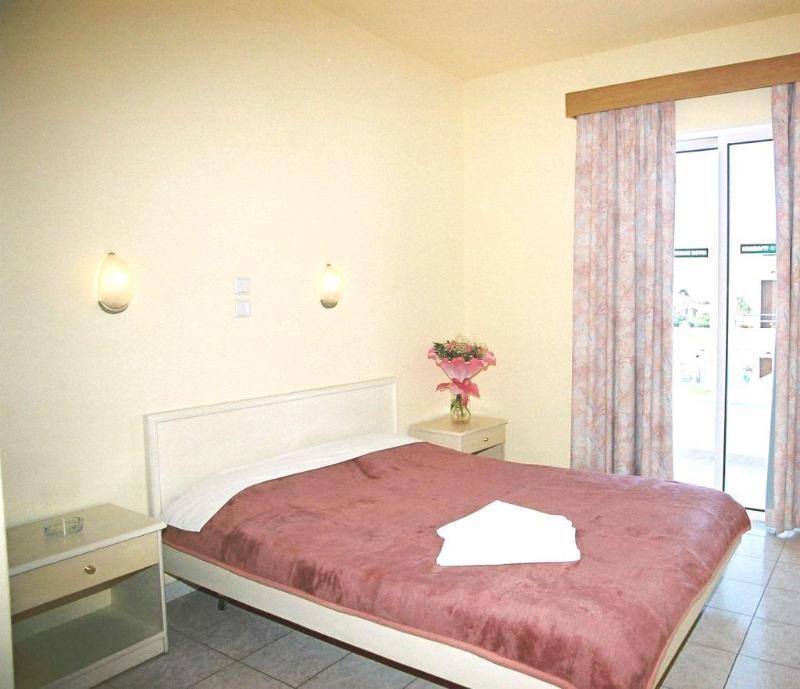 Aparthotel Memories 2*