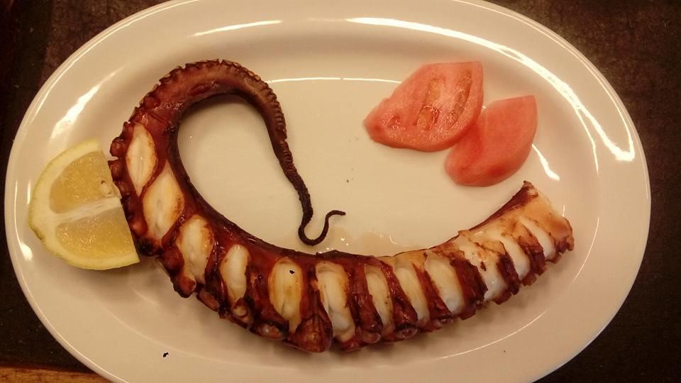 Delfini * Akhladheri