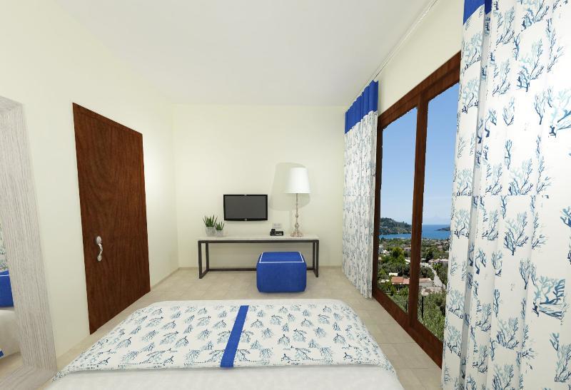 Aparthotel Living 3*