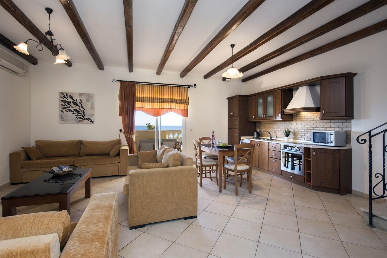 Aparthotel Sea Breeze & 2*