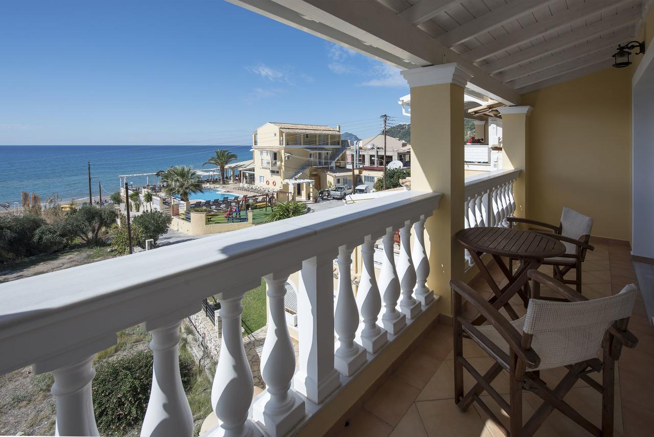 Aparthotel Sea Breeze & 2*