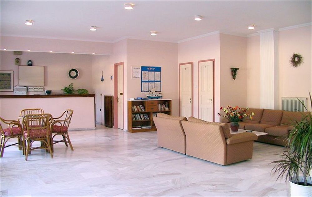 Katerina 3* Agia Marina (Aegina)