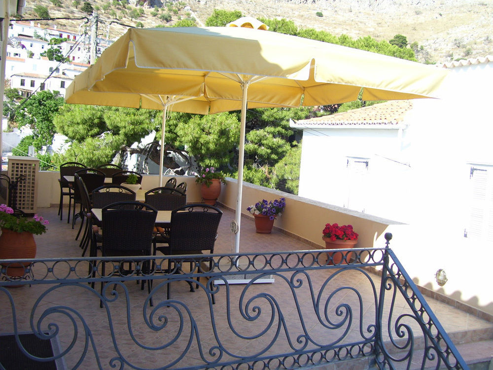 Phaedra 4* Hydra (Saronic Islands)