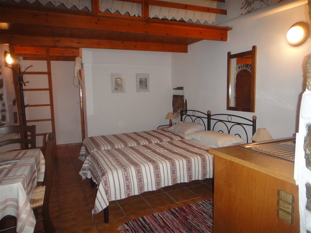 Apartment Anna Floradi *