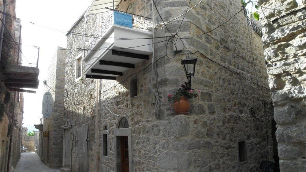 Anna Floradi * Mesta