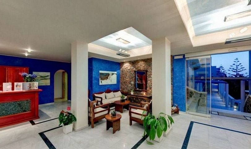 Antinea & 4* Kamari (Santorini)