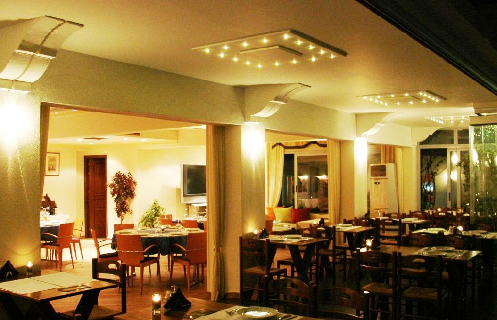 Hotel Aeolis 3*