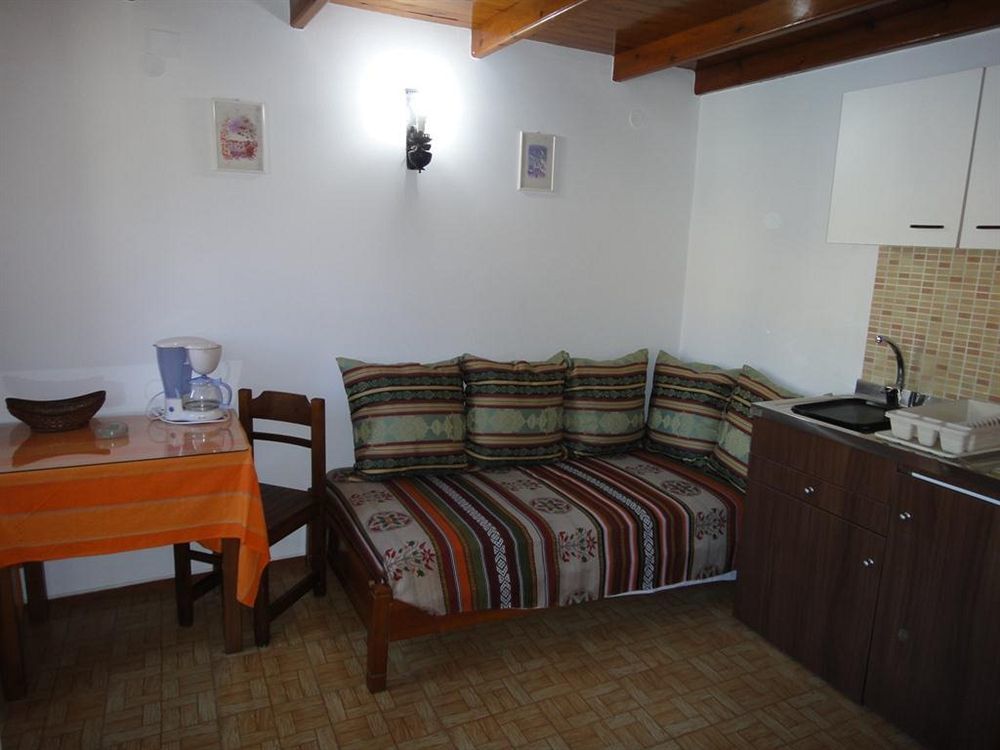 Captain's 3* Symi