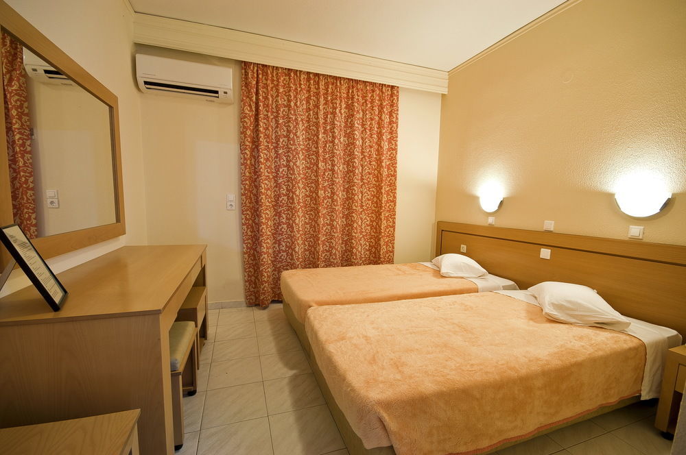 Aparthotel Akti Dimis 2*