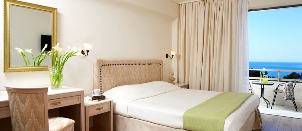 Hotel Amarilia 4*