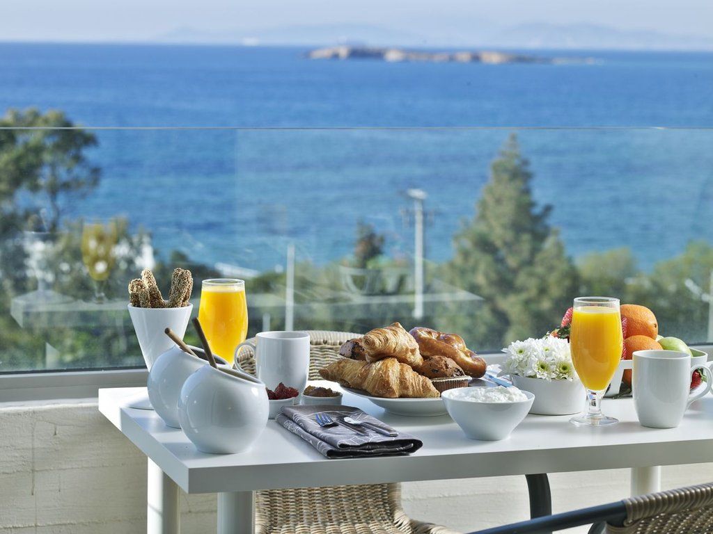 Hotel Amarilia 4*