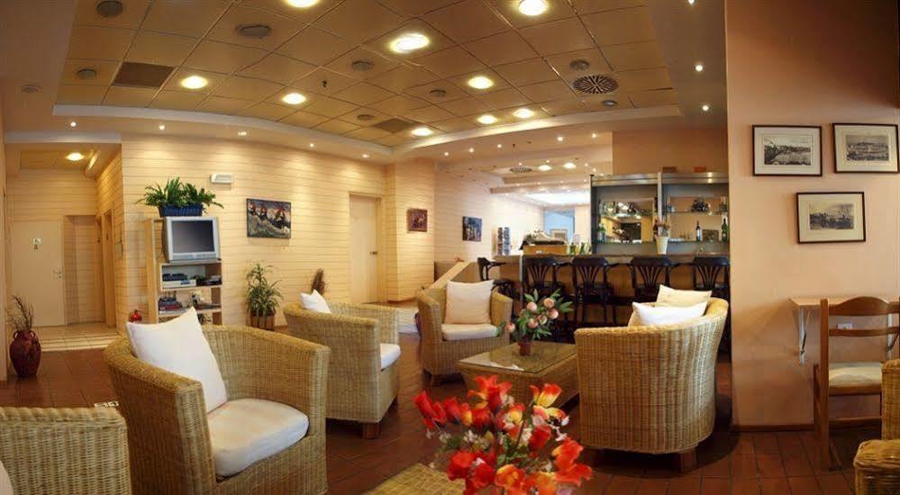 Aparthotel Caravel 3*