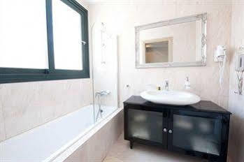 Hotel Dioni Boutique 4*
