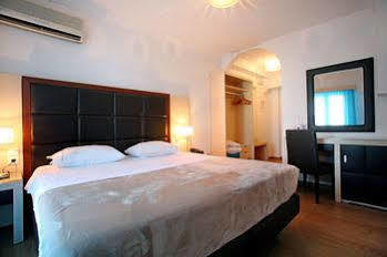 Hotel Loizos Stylish Residences 3*