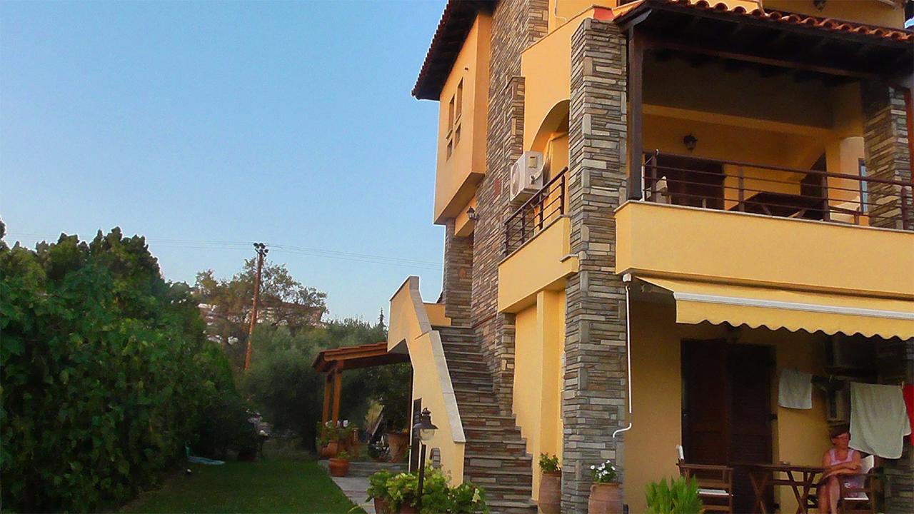 Aparthotel Tripiti *