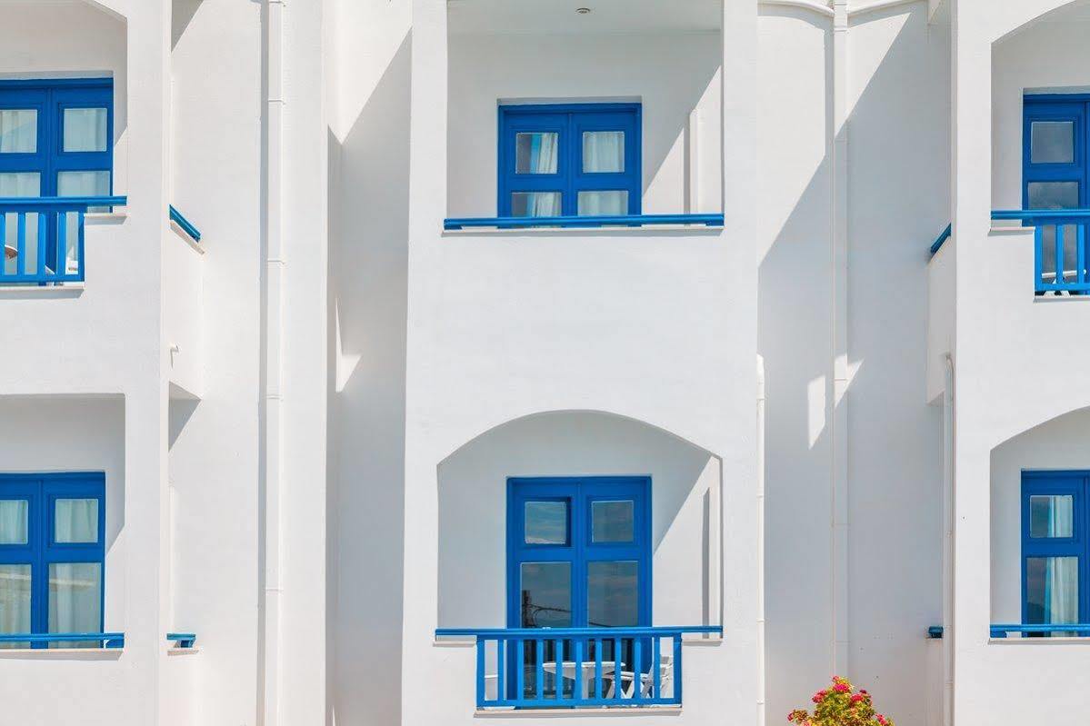 Hotel White Sands 3*