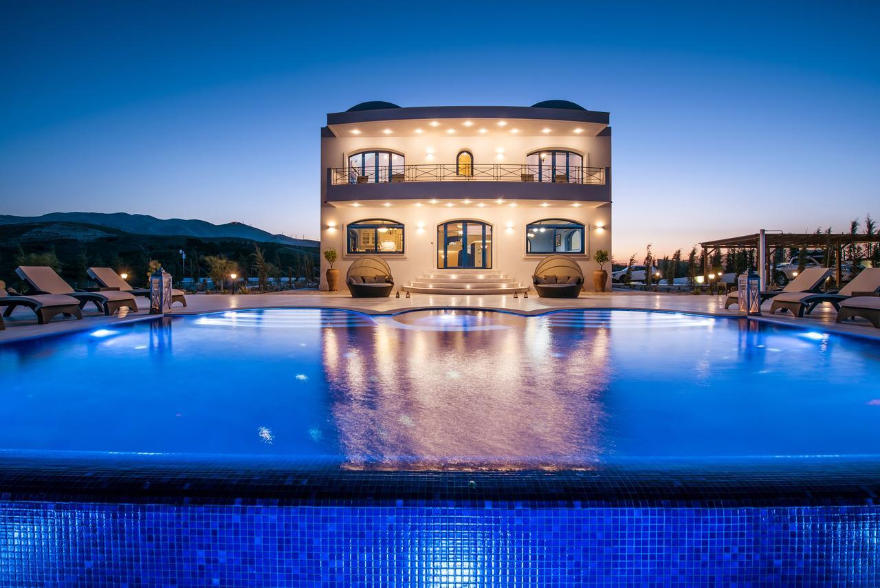 Villa Santorini, Wine Dark Sea *