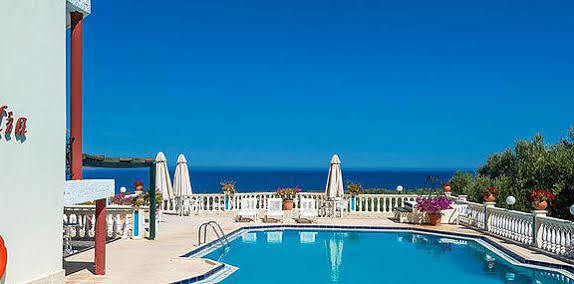 Antilia * Tavronitis (Crete)