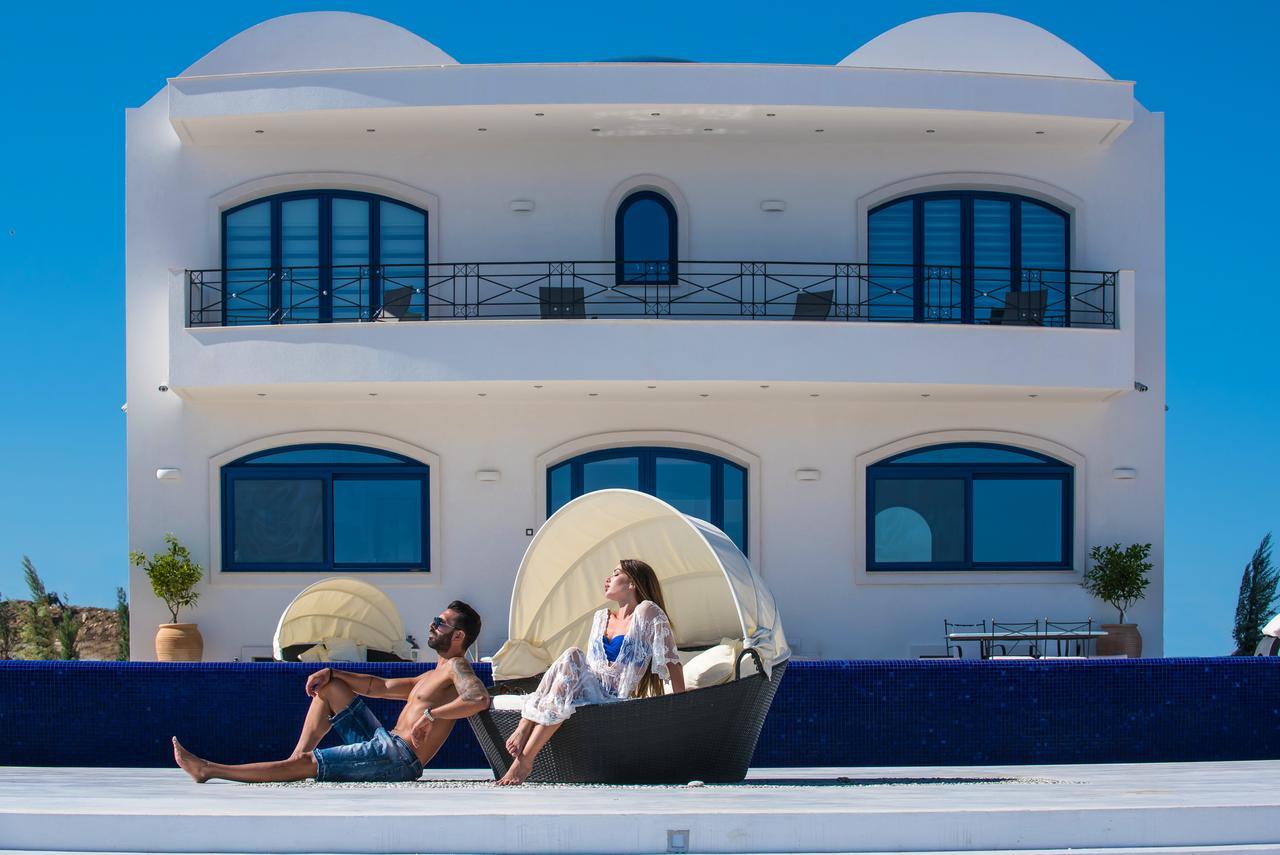 Santorini, Wine Dark Sea * Achlada