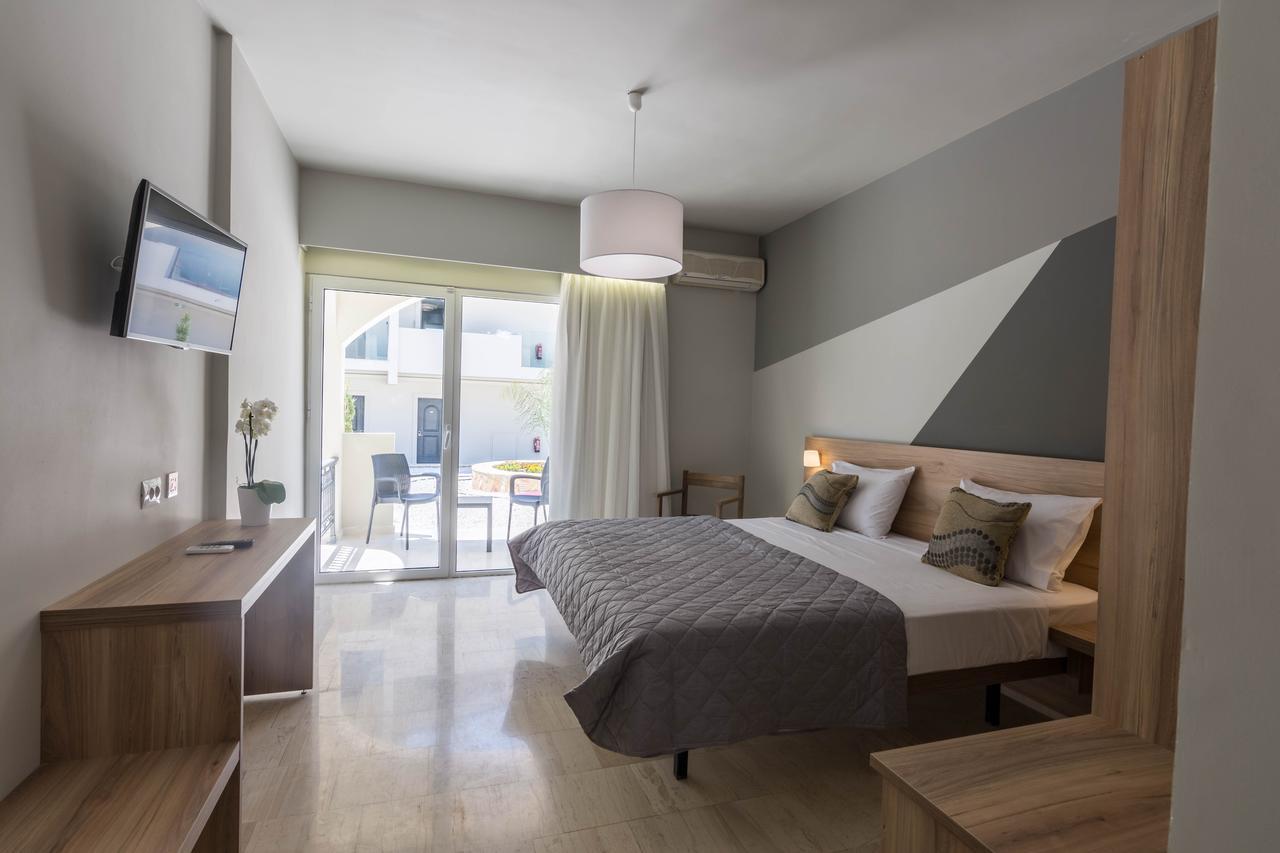 Hotel Exotica & By Zante Plaza 4*