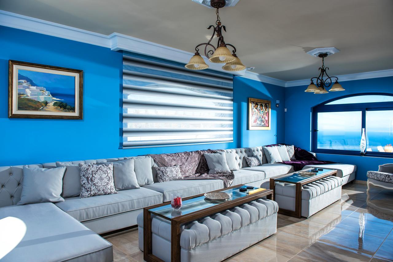 Villa Santorini, Wine Dark Sea *