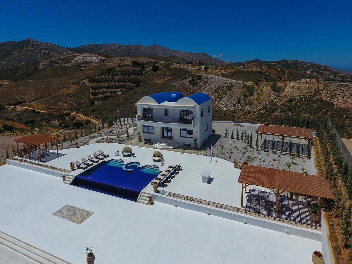 Villa Santorini, Wine Dark Sea *
