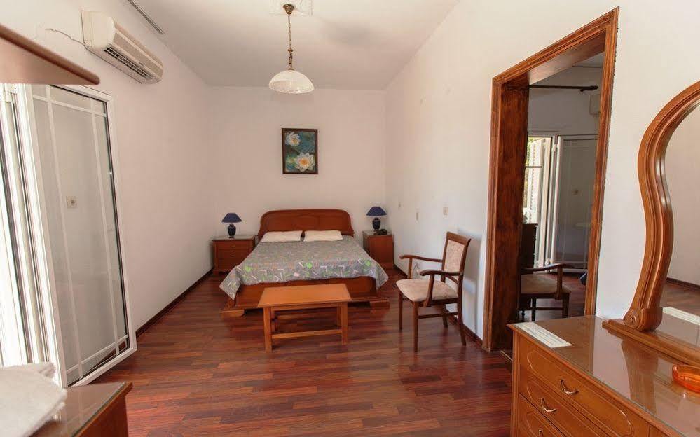 Hotel Golden 3*