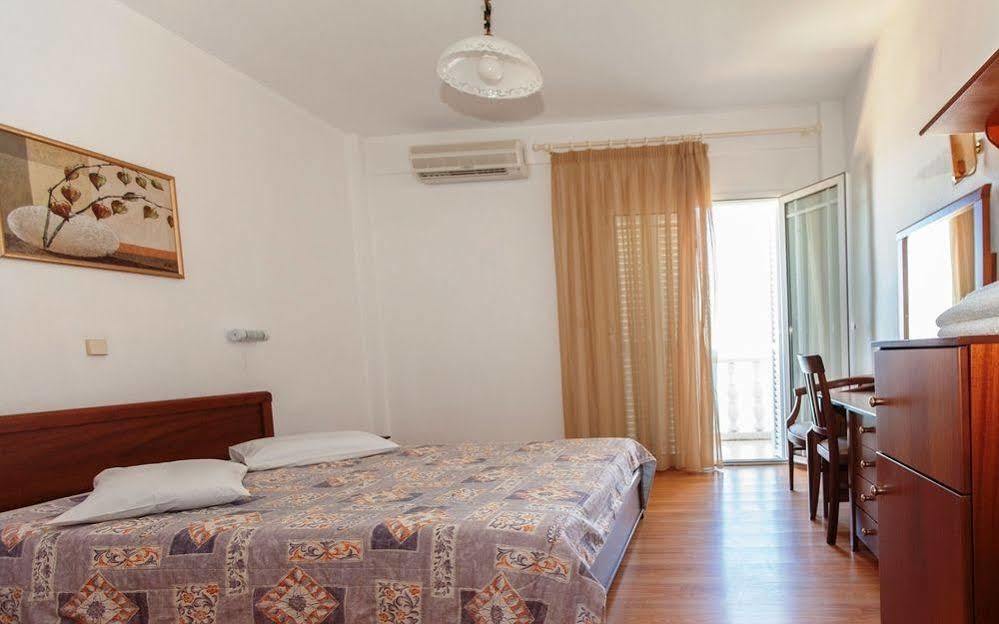 Hotel Golden 3*