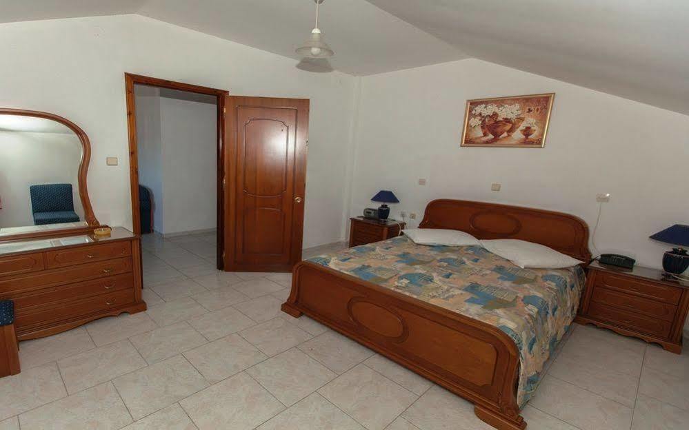 Hotel Golden 3*