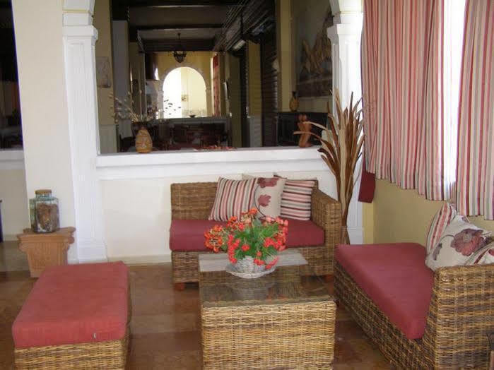Hotel Pantheon Hall 2*