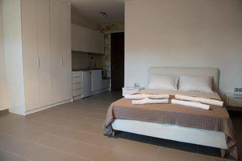 Hotel Hill 3*