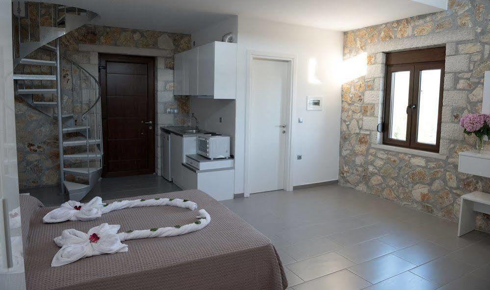 Hotel Hill 3*